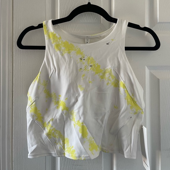 NWT lululemon Invigorate Train Tank - Picture 1 of 2